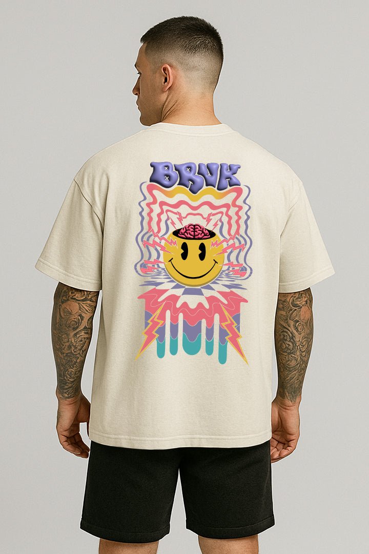 Oversized Off White Smile - BRVK - Street Wear