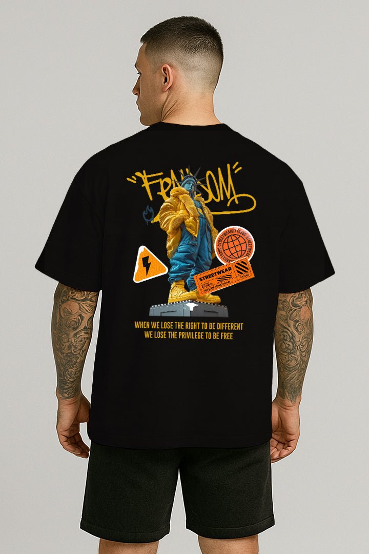 Oversized Preta Liberty - BRVK - Street Wear