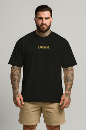 Oversized Preta Never Give Up - BRVK - Street Wear